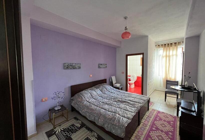 בית מלון כפרי Densit