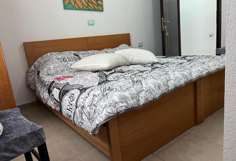 בית מלון כפרי Densit