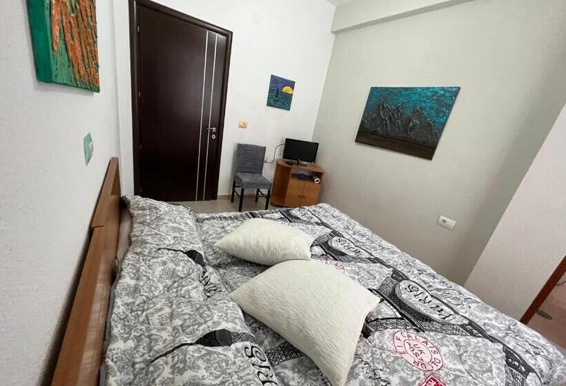 בית מלון כפרי Densit