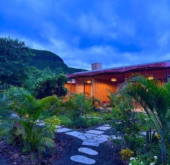 בית מלון כפרי Dhyaana Farms