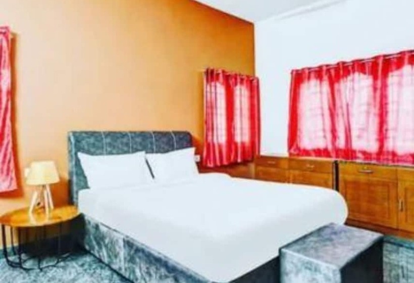 هتل Fabexpress Aathira Inn