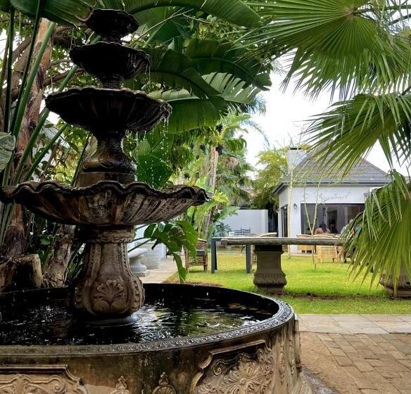 Отель Ferns Country Lodge