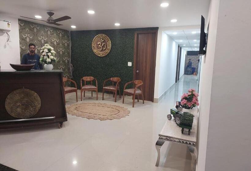 ホテル Fortune Home Noida