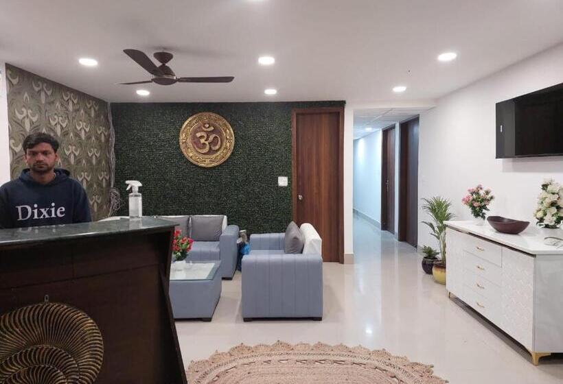 ホテル Fortune Home Noida