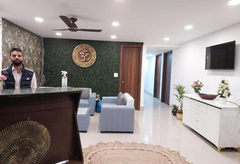 ホテル Fortune Home Noida