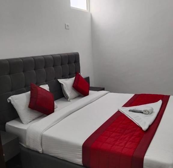 ホテル Fortune Home Noida