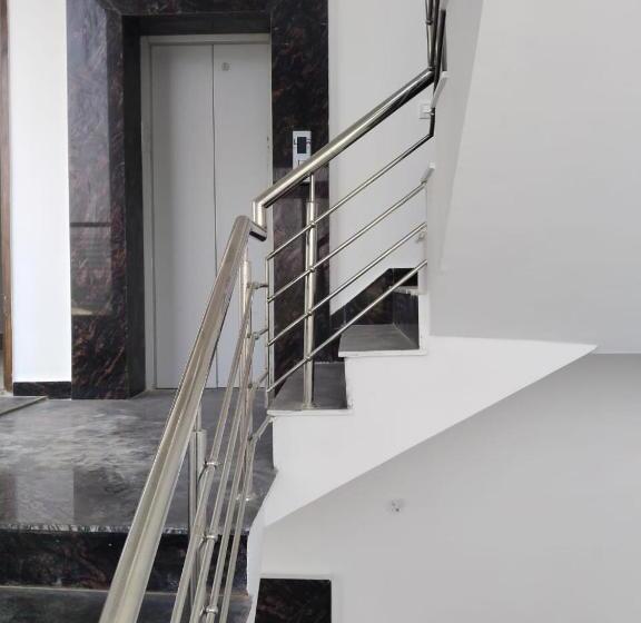 ホテル Fortune Home Noida