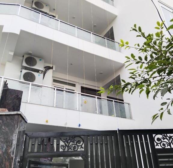 ホテル Fortune Home Noida