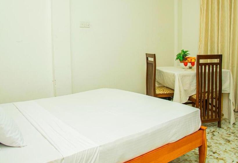 בית מלון כפרי Grand Glorious