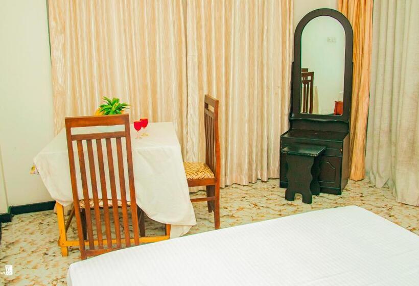 בית מלון כפרי Grand Glorious