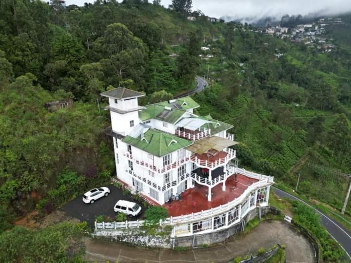 בית מלון כפרי Grand Glorious