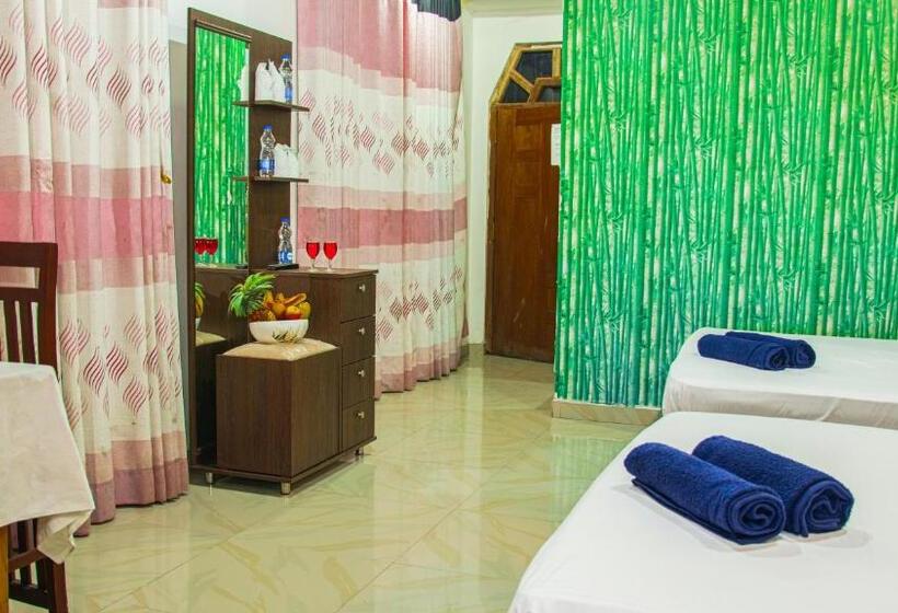 בית מלון כפרי Grand Glorious