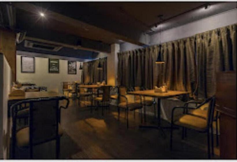 فندق Green Field, Satara