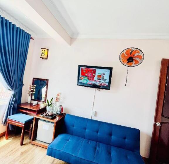 هتل Hue Pink Lotus