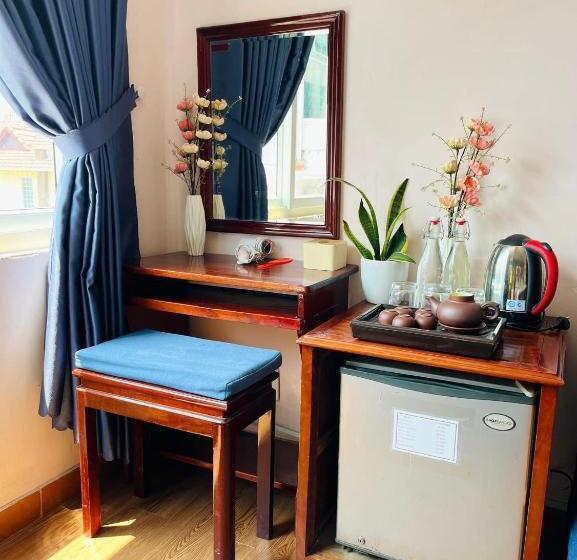 هتل Hue Pink Lotus