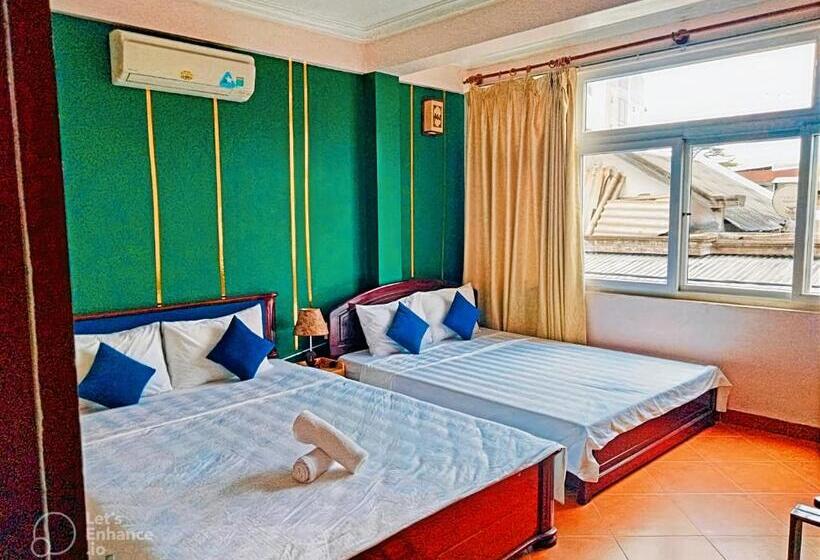 هتل Hue Pink Lotus