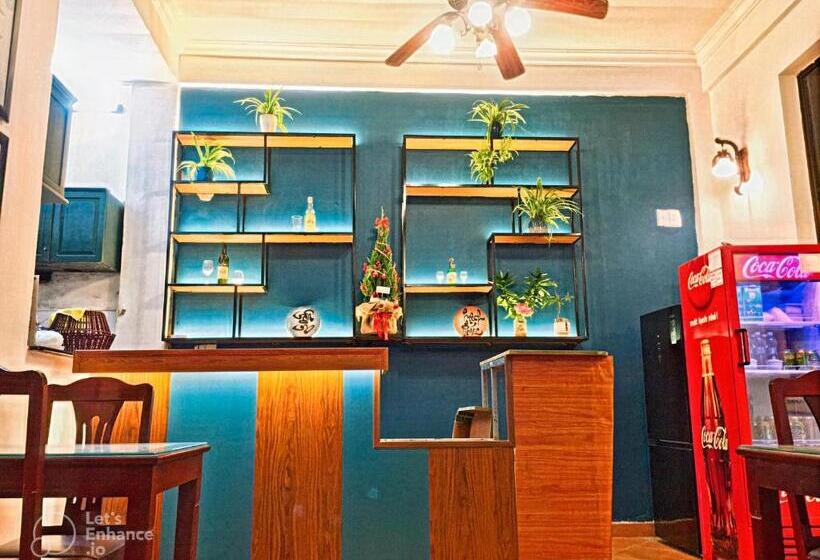 هتل Hue Pink Lotus