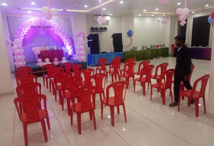 ホテル Lords Residency