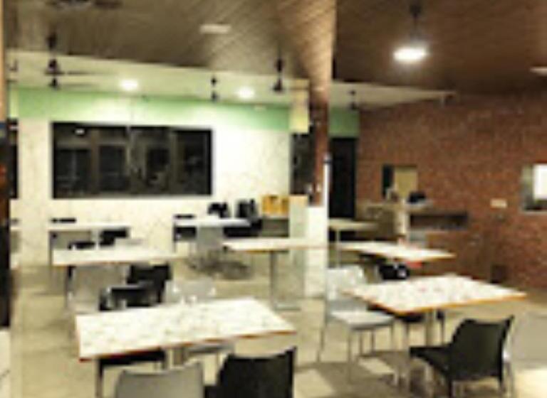 فندق Manas,tilore