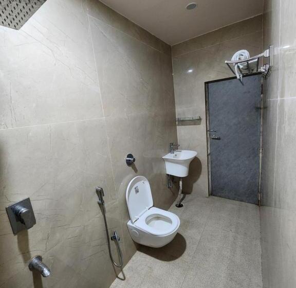 בית מלון כפרי Megha Resort