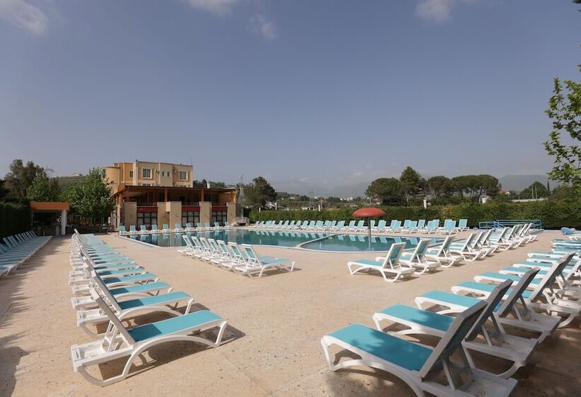 בית מלון כפרי Mema Resort