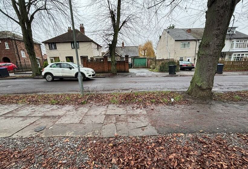 Отель Oyo Arcadia By Habitat101