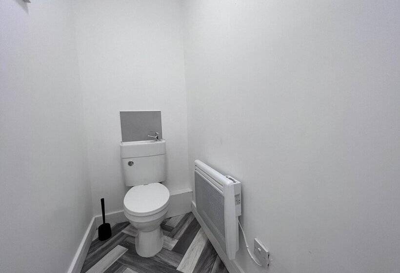 Отель Oyo Arcadia By Habitat101