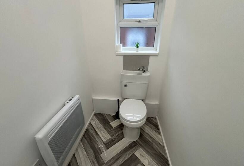 Отель Oyo Arcadia By Habitat101