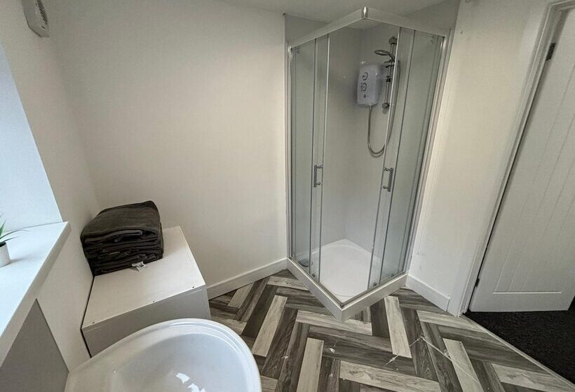 Отель Oyo Arcadia By Habitat101