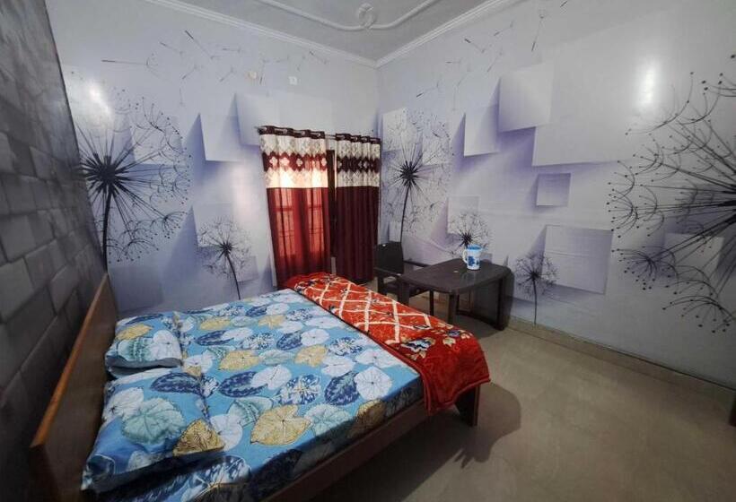 Отель Oyo Ashiyana Guest House