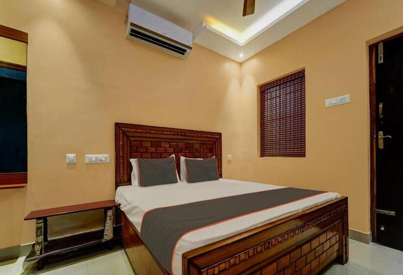 בית מלון כפרי Oyo Flagship Classique Inn Farm Stay