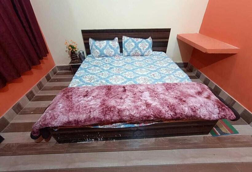 ホテル Oyo Flagship Darbar Guest House