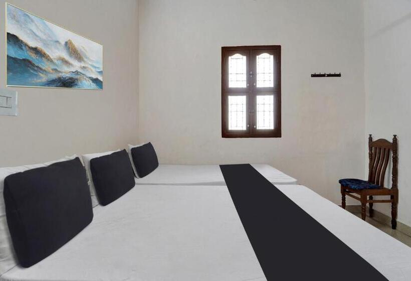 ホテル Oyo Flagship Sk Lodge