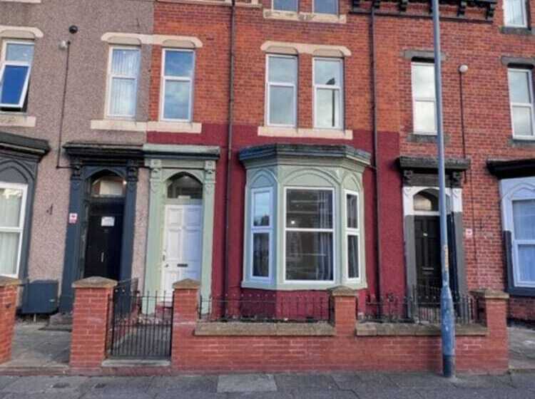 Отель Labyrinth By Habitat101