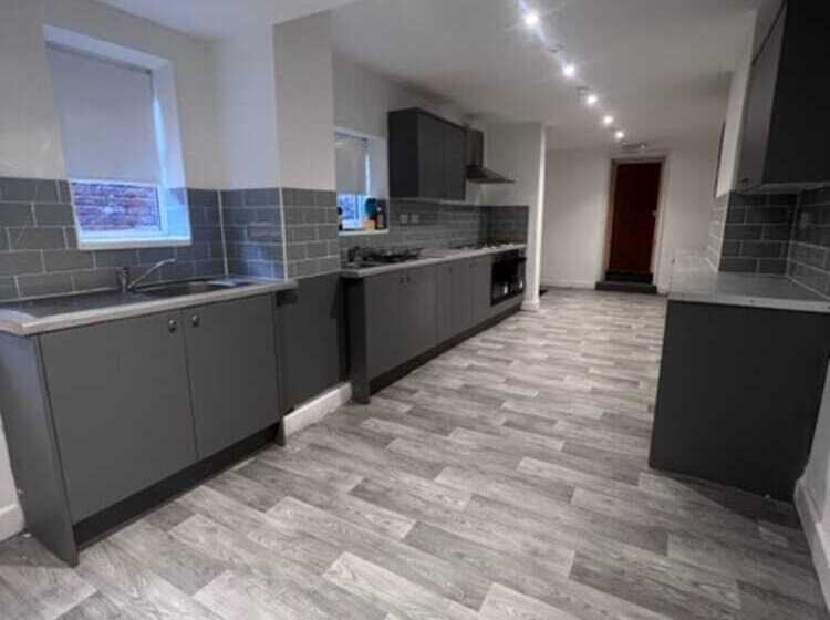 Отель Labyrinth By Habitat101