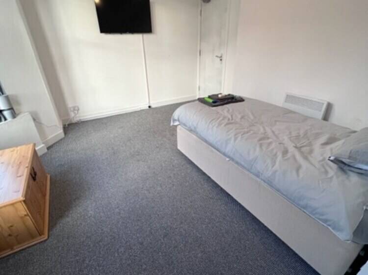 Отель Labyrinth By Habitat101