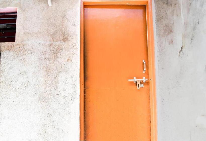 هتل Oyo Lotus Homestay