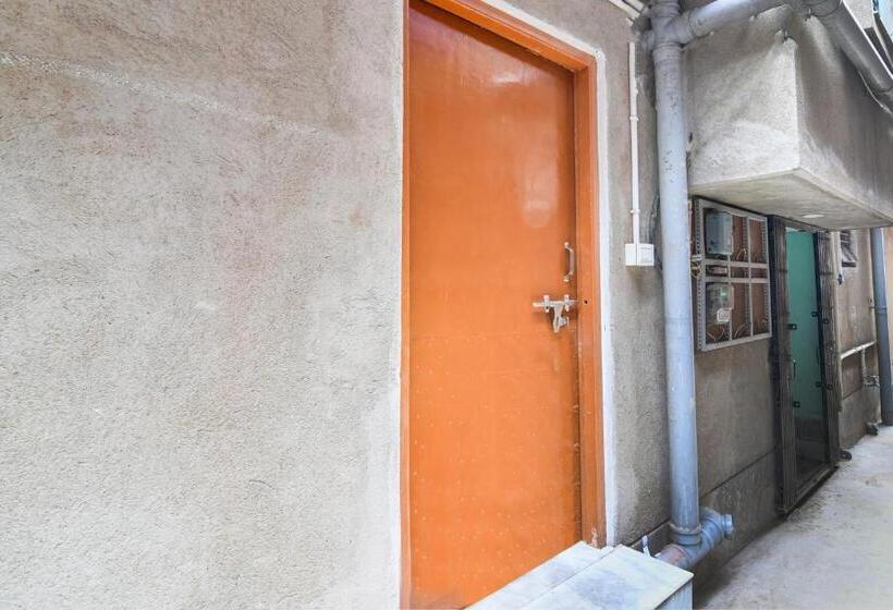 هتل Oyo Lotus Homestay