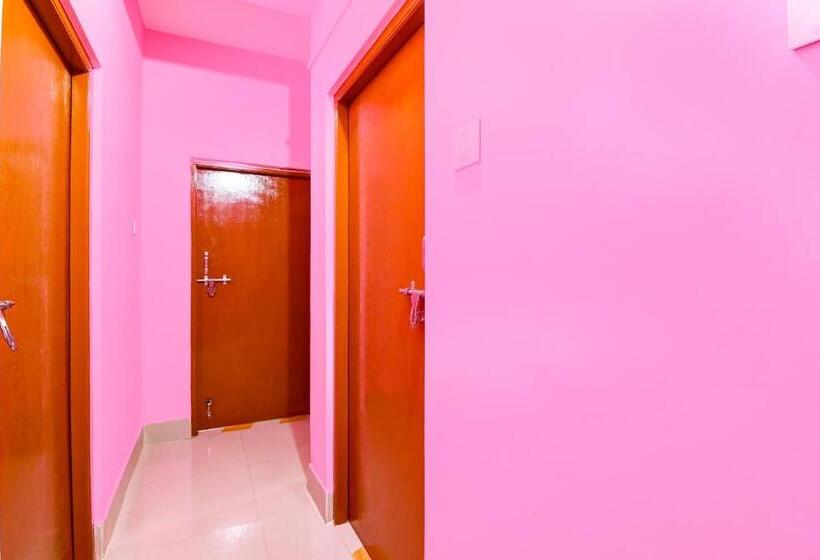 هتل Oyo Lotus Homestay