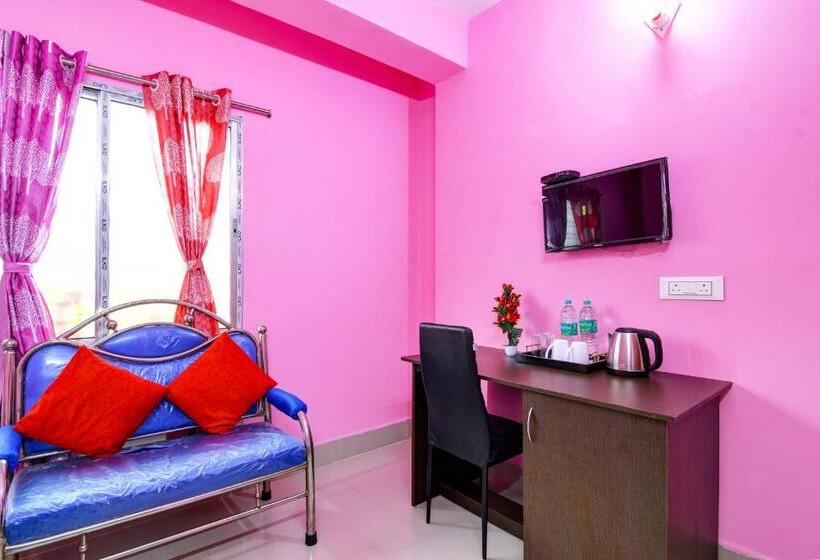 هتل Oyo Lotus Homestay