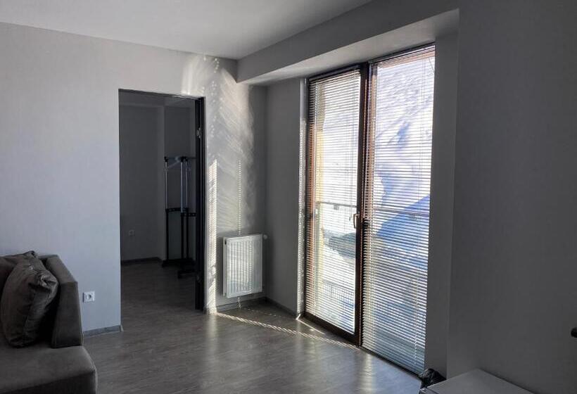 هتل Redco Gudauri Loft 2 Building