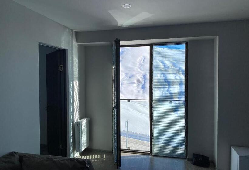 هتل Redco Gudauri Loft 2 Building