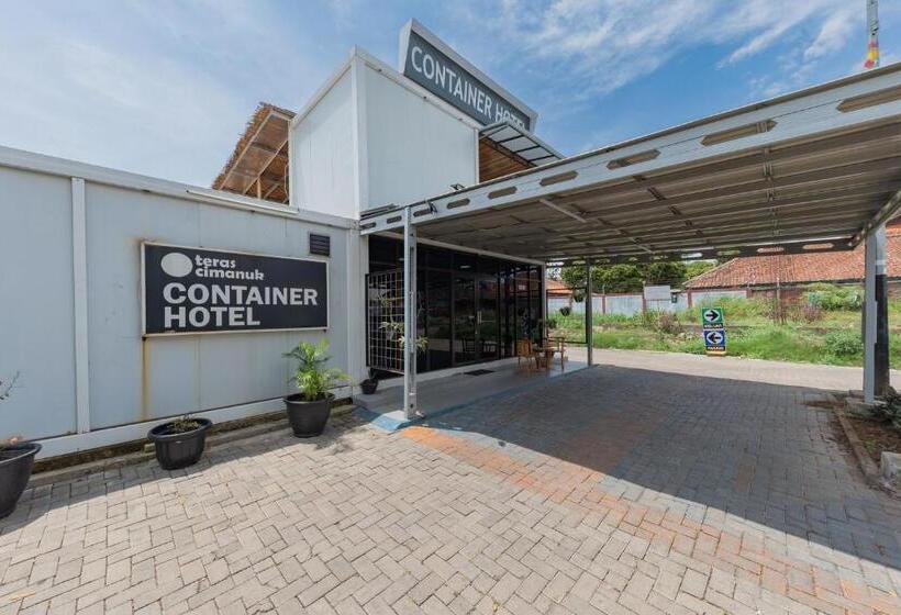 Szálloda Reddoorz Container @ Teras Cimanuk Garut