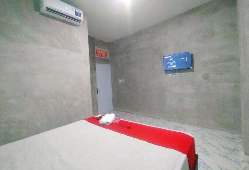 ホテル Reddoorz Syariah Near Exit Tol Bojong Pekalongan
