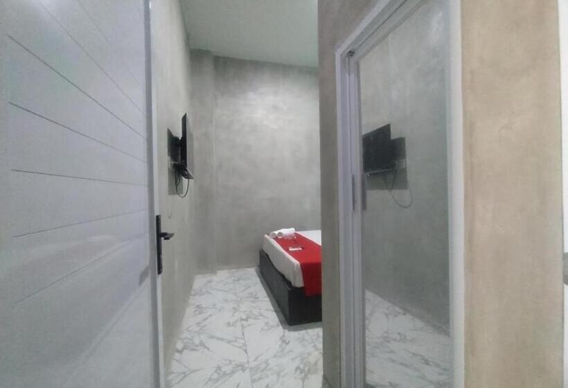 ホテル Reddoorz Syariah Near Exit Tol Bojong Pekalongan