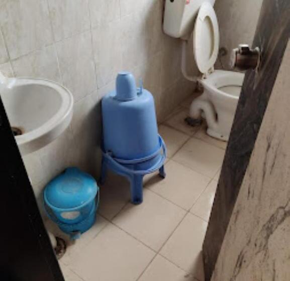 בית מלון כפרי Rw International, Hingoli