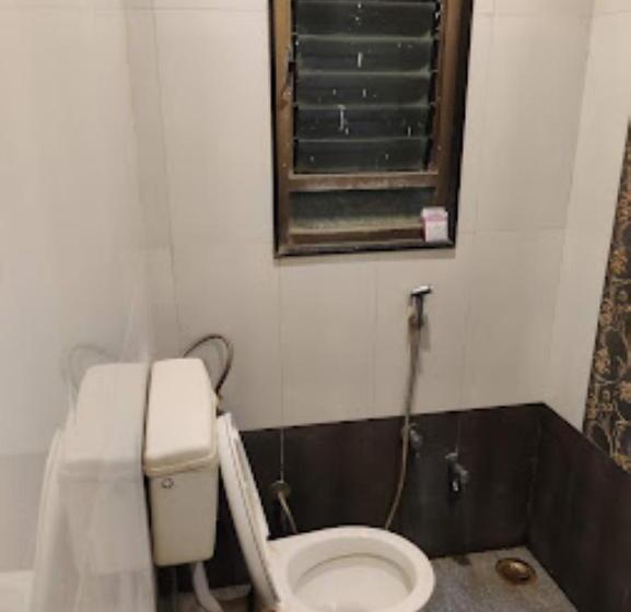 בית מלון כפרי Rw International, Hingoli