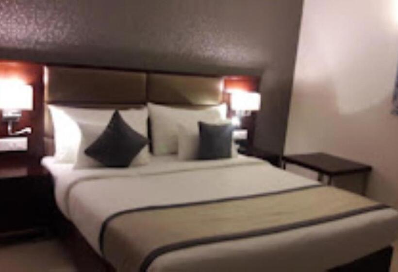 فندق Sai Inn Amhednagar, Maharashtra