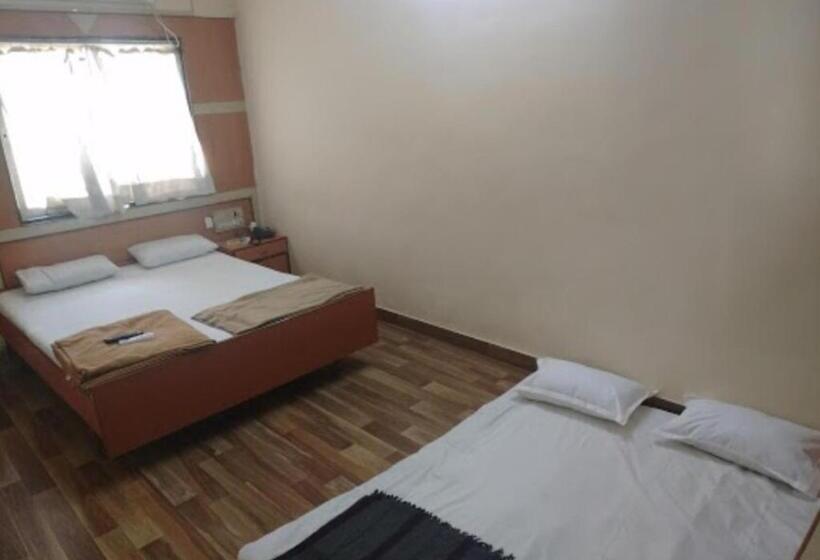 酒店 Sangram Palace Shirur