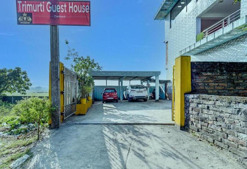 هتل O Home Trimurti Guest House